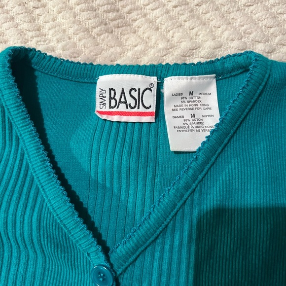 Vintage Cropped tee with buttons - Picture 2 of 3